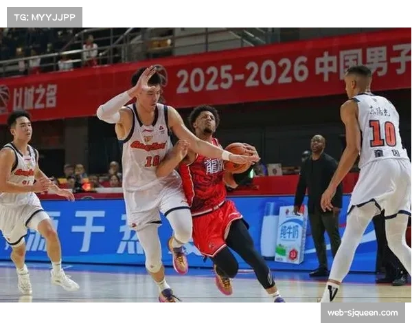 CBA联赛广州龙狮主场惨败浙江稠州，首节大比分落后无力回天